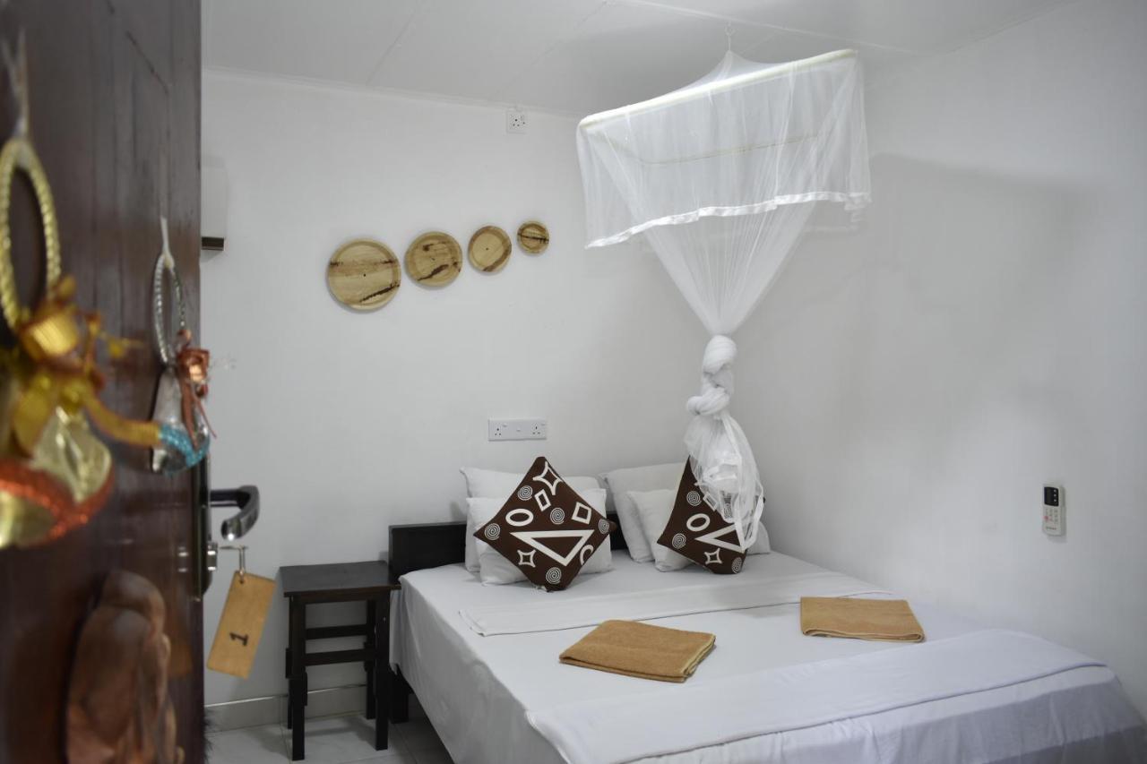 Sigiri Rock Side Home Stay Sigiriya Exteriör bild