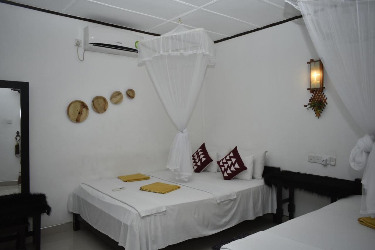 Sigiri Rock Side Home Stay Sigiriya Exteriör bild