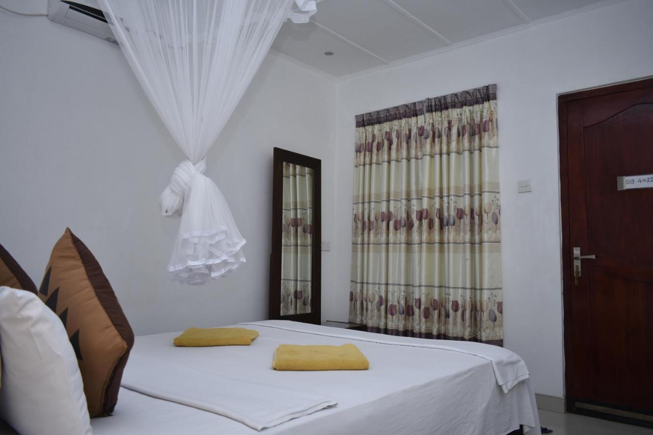 Sigiri Rock Side Home Stay Sigiriya Exteriör bild